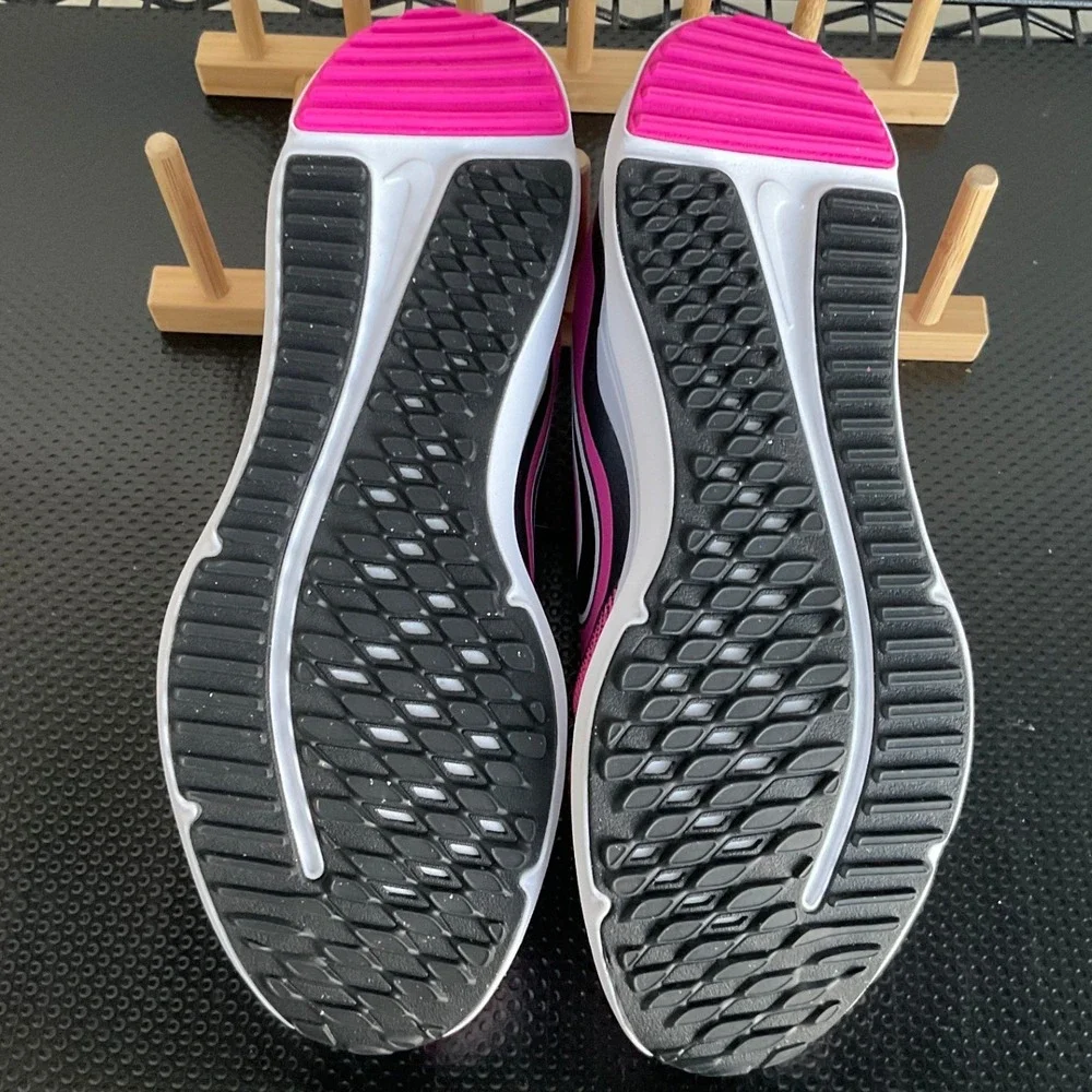 Nike Cosmic Runner GS Pink Black White HM4402-602 Youth Running Shoes Size 6Y